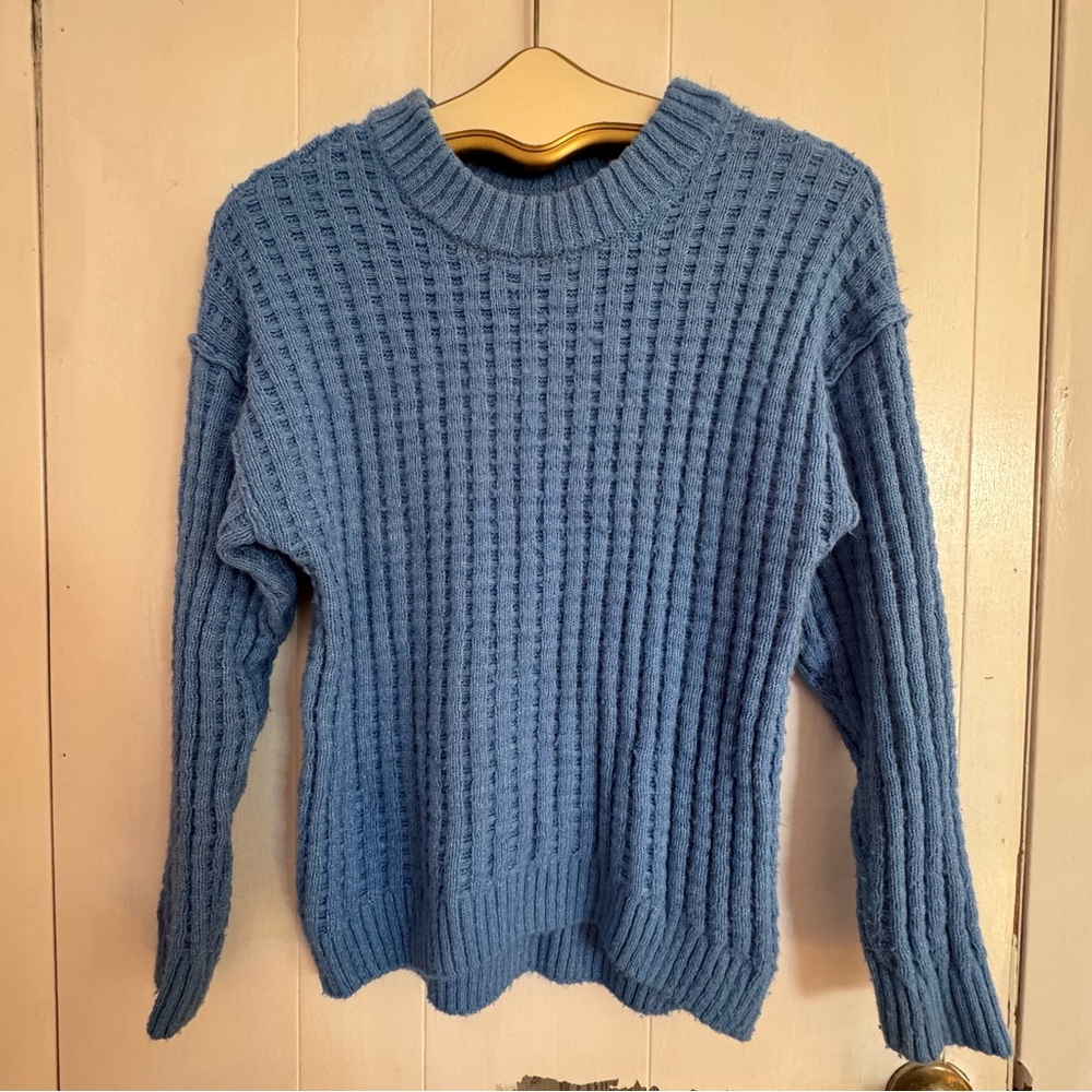 SO Chunky Blue Ribbed Knit Sweater